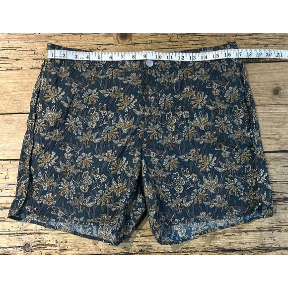 Theory Men’s Size L Floral Print Swim Trunks With Built In Liner NWOT - Picture 3 of 7